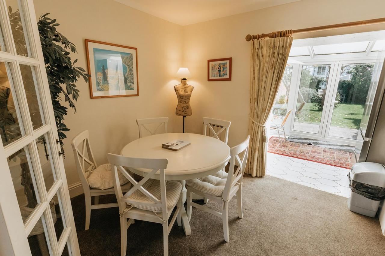 Willow Cottage - Cost 3 Bed Cottage In Penrhyn Bay With Sea Views With Access To Snowdonia Rhôs-on-Sea Εξωτερικό φωτογραφία
