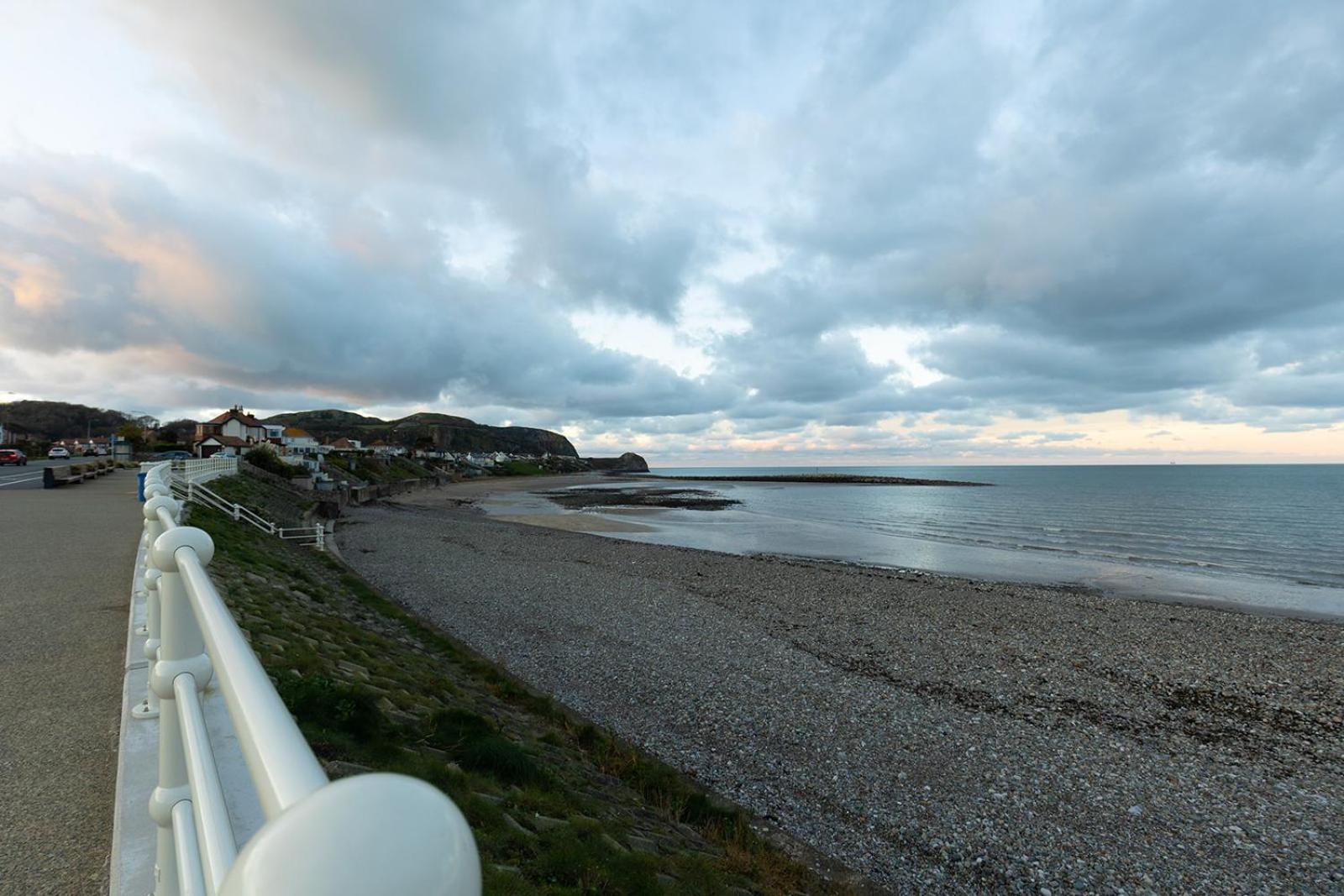 Willow Cottage - Cost 3 Bed Cottage In Penrhyn Bay With Sea Views With Access To Snowdonia Rhôs-on-Sea Εξωτερικό φωτογραφία