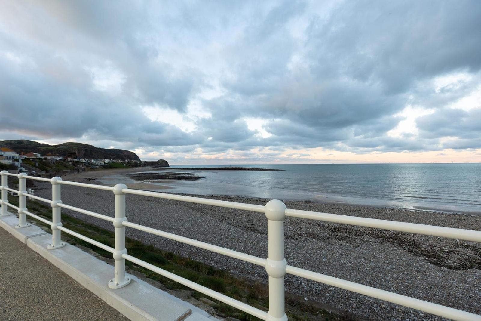 Willow Cottage - Cost 3 Bed Cottage In Penrhyn Bay With Sea Views With Access To Snowdonia Rhôs-on-Sea Εξωτερικό φωτογραφία